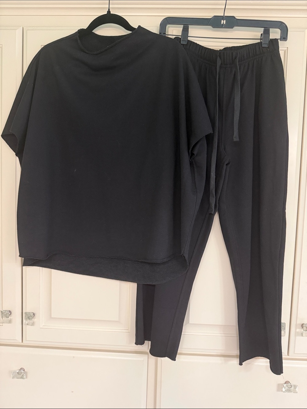 Amazon SET Relaxed Black Women's Drawstring Pants & Mock Neck Top
